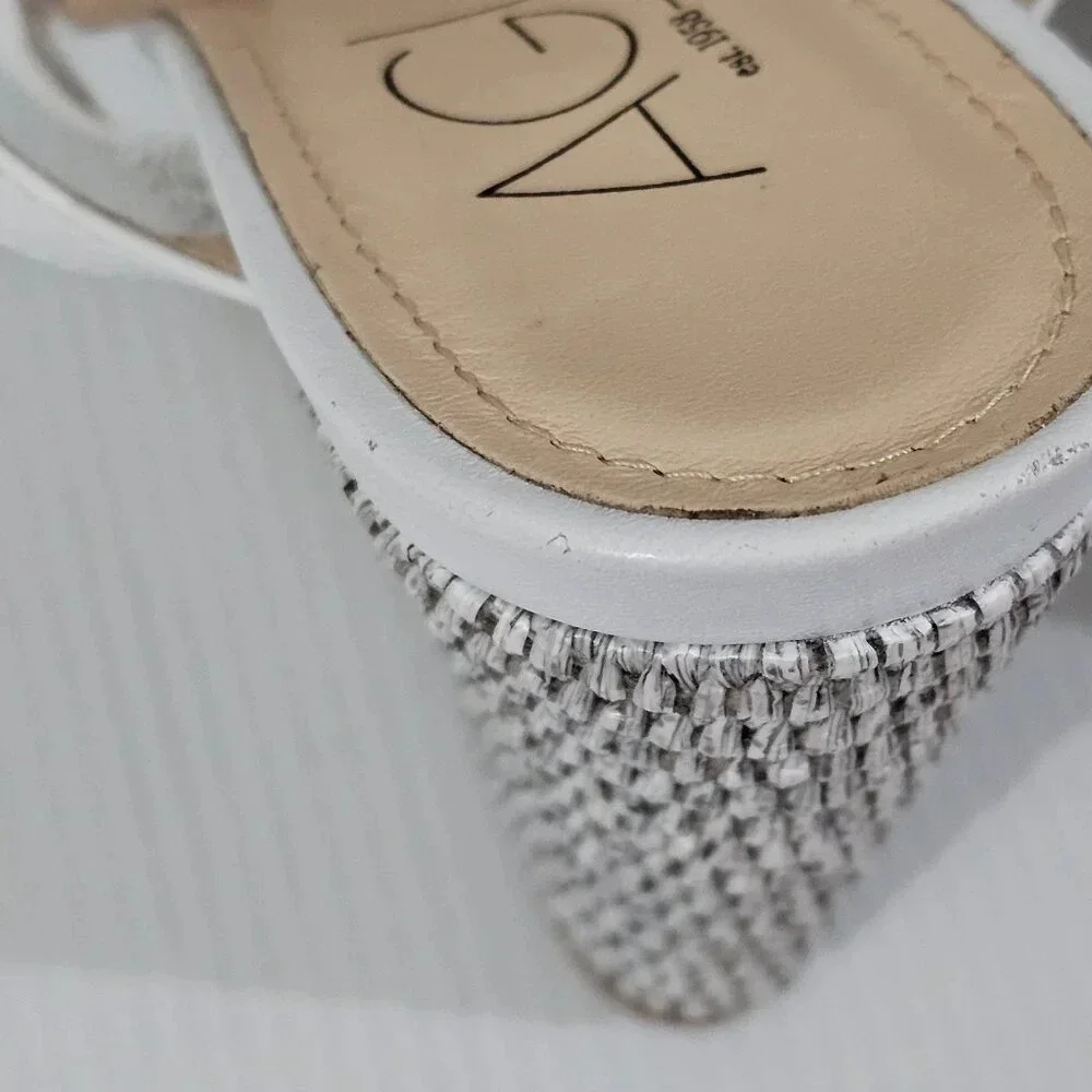 Agl dora ankle